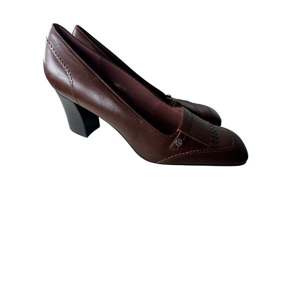 Vintage 1990s Etianne Aigner 7M eysabel brown leather 2.5" chunky heel pumps - Picture 3 of 12